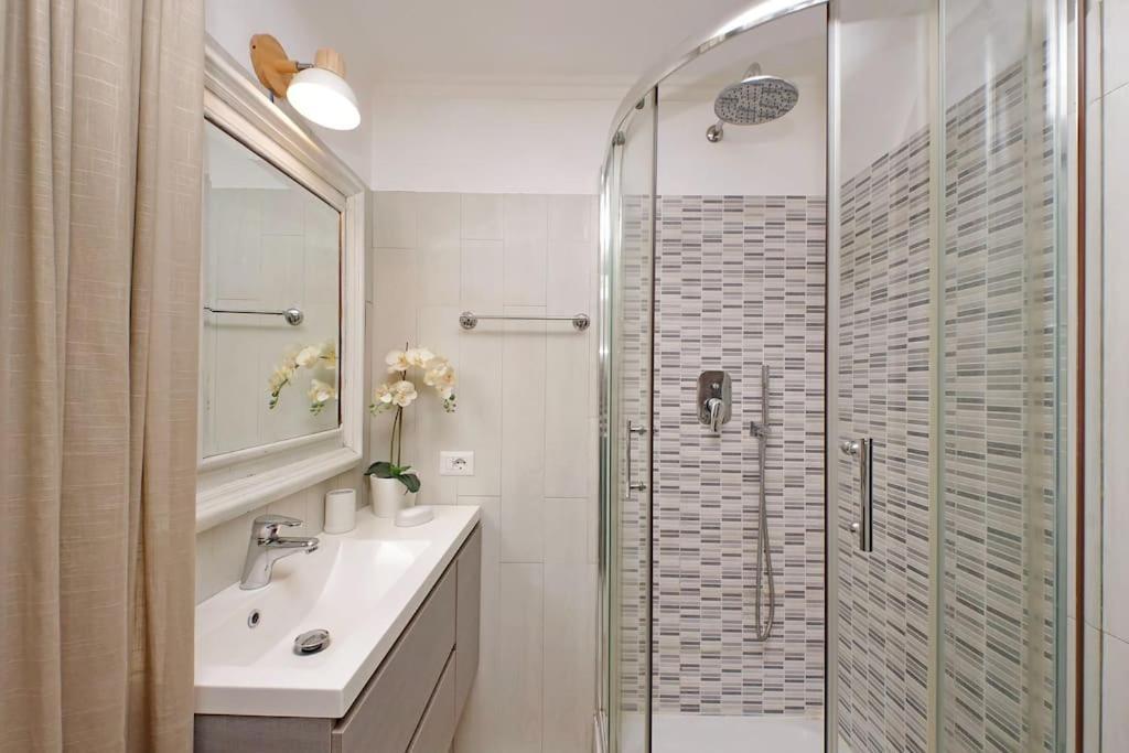 Lucky Domus Tuscolano Apartment Rom