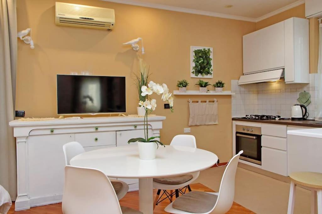 Lucky Domus Tuscolano Apartment